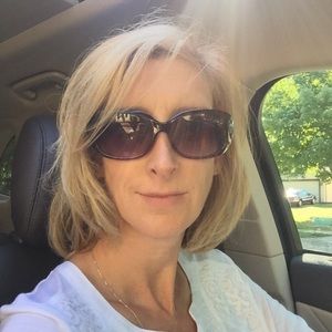 Meet your Posher, Jacqueline